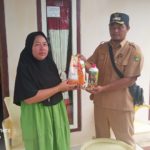 PENYALURAN BIBIT PADI, JAGUNG DAN PUPUK CAIR UNTUK MASYARAKAT